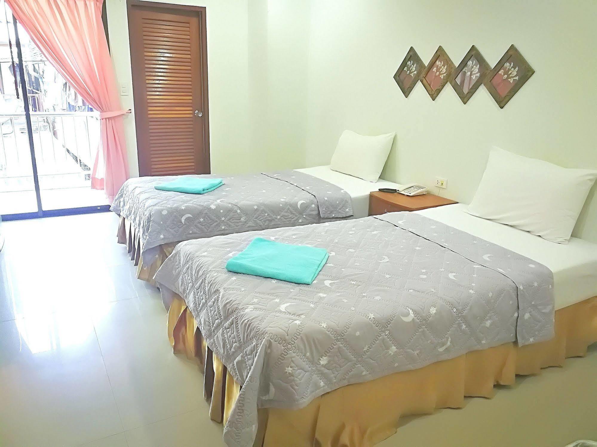 G&B Guesthouse Patong Exterior foto