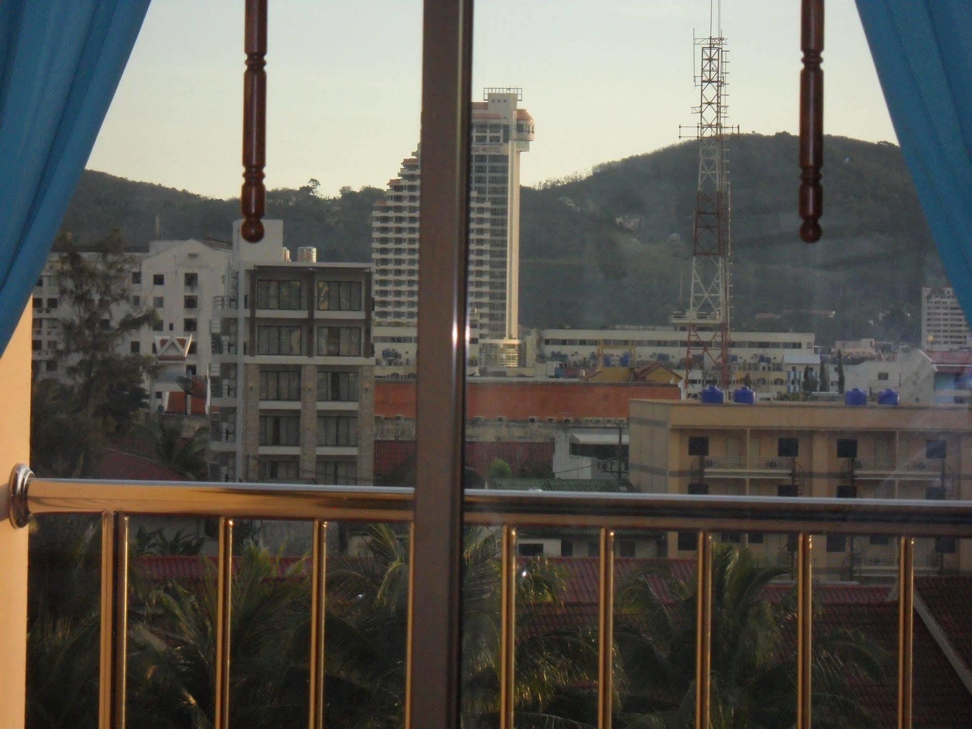 G&B Guesthouse Patong Exterior foto