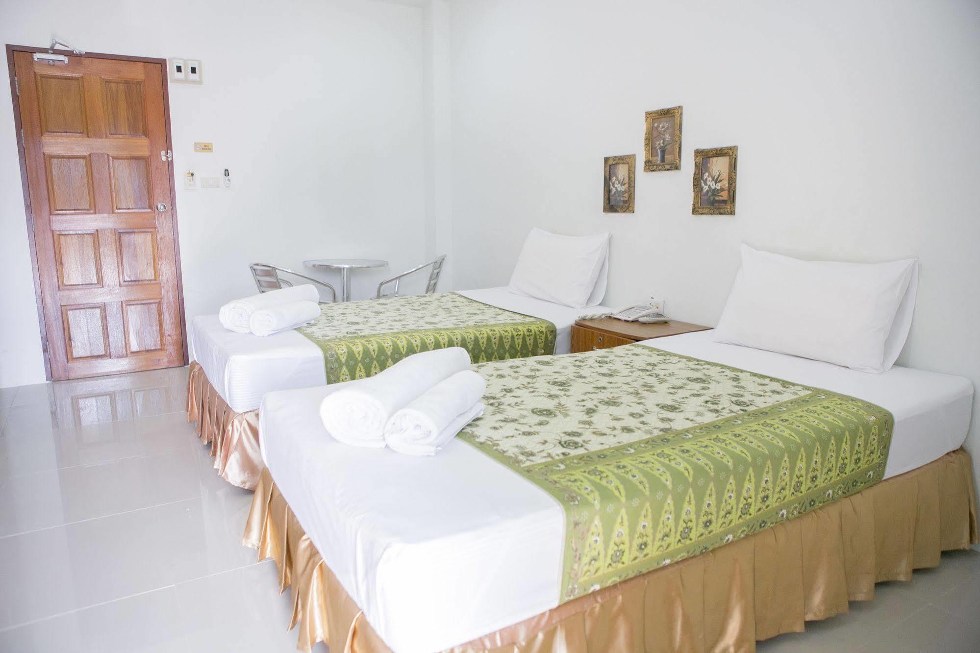 G&B Guesthouse Patong Exterior foto